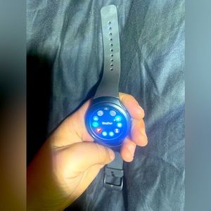 Samsung Gear S2 Smartwatch - Excellent Condition - Comes W/ Charging Dock. $120